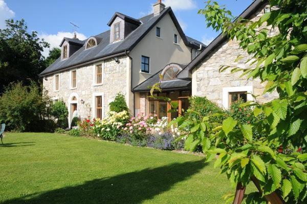 Grove House Country Rooms Shanballymore Eksteriør billede